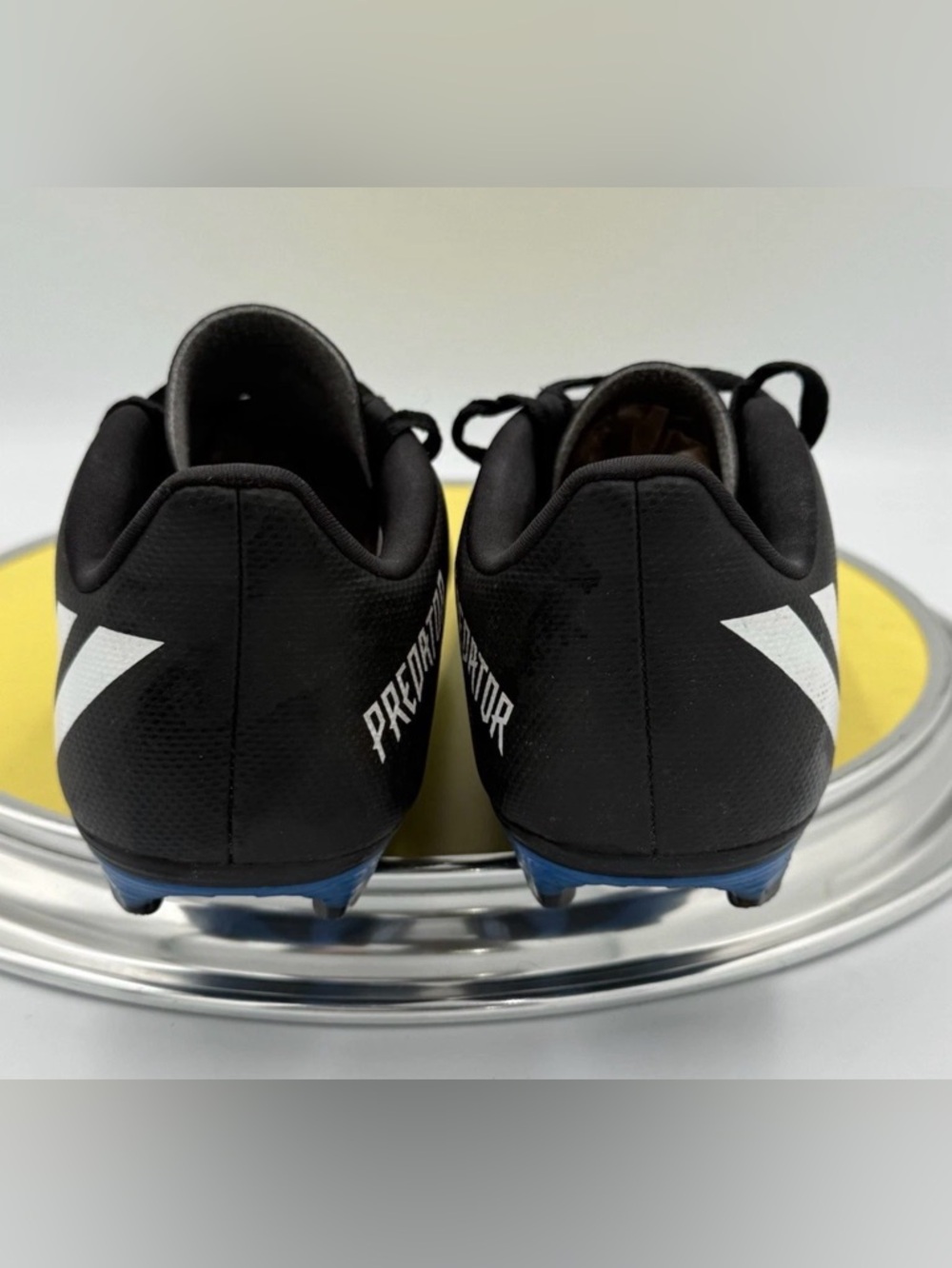 Adidas PREDATOR EDGE.4 F×G Youth Size 4
Black Soccer Cleats GX5217 - Picture 6 of 11